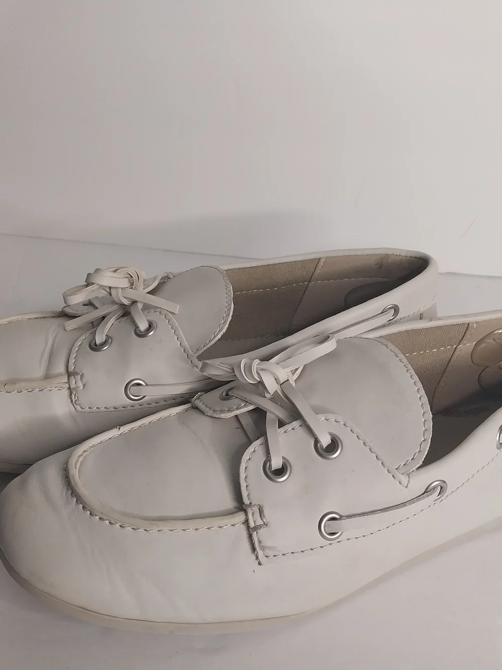 Tommy Bahama White Leather Espadrille Boat Shoes